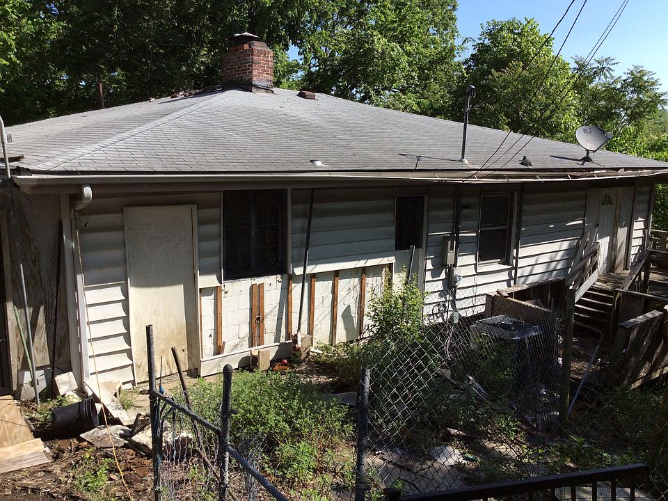 1st image of 3330 Stadium Dr