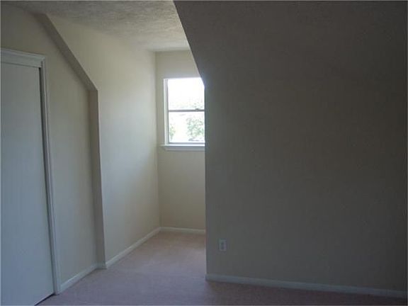 3rd image of 6907 Cansfield Ct