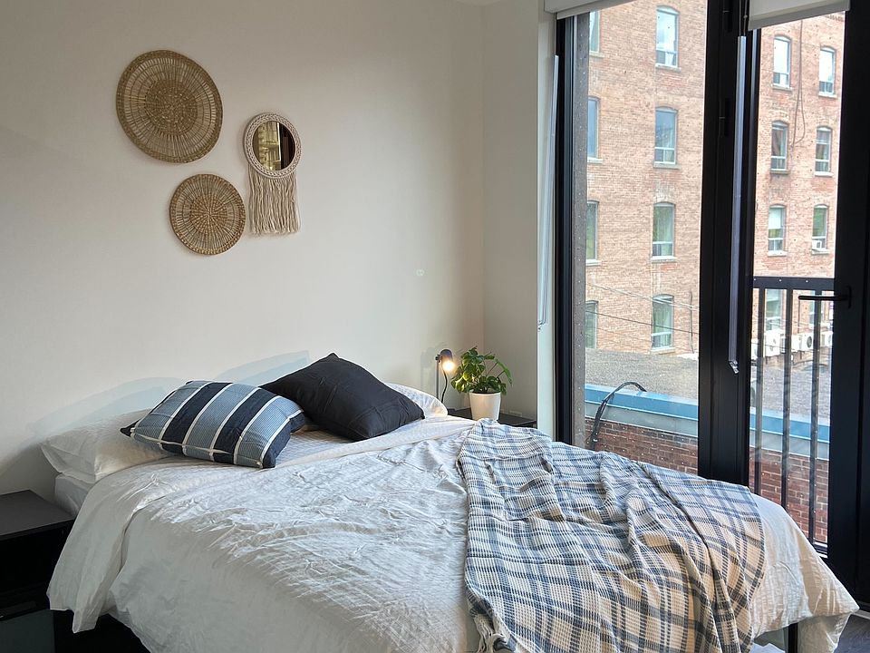 1st image of 123 Portland St #303