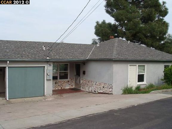 2nd image of 2425 Birch St
