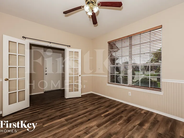 4532 Fir Dr — Photo 9