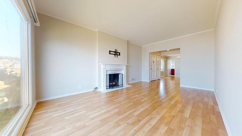 1st image of 117 Westlawn Ave