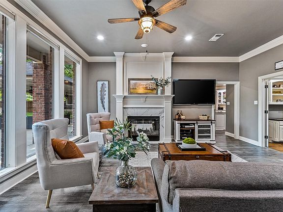 2nd image of 101 Woodside Ct #76087