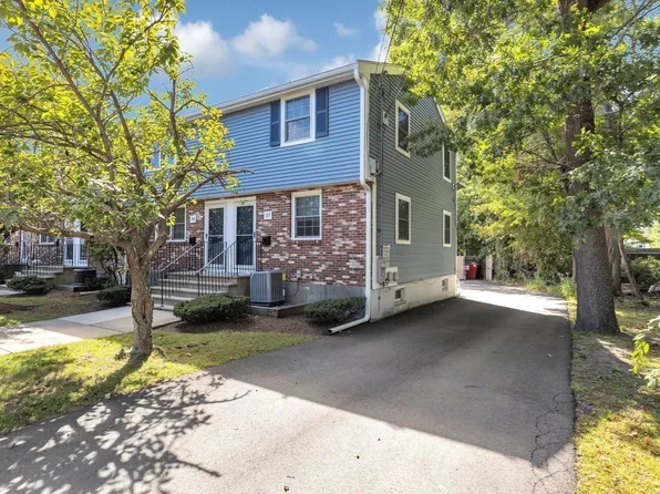 37 Leominster Rd Unit 37, Dedham, MA 02026