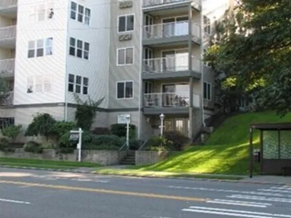 965 W Nickerson St APT 41, Seattle, WA 98119