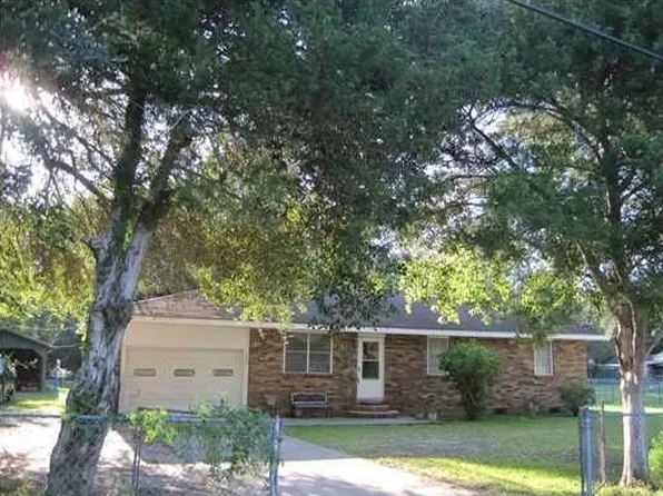5830 Western Dr, Lake Charles, LA 70607