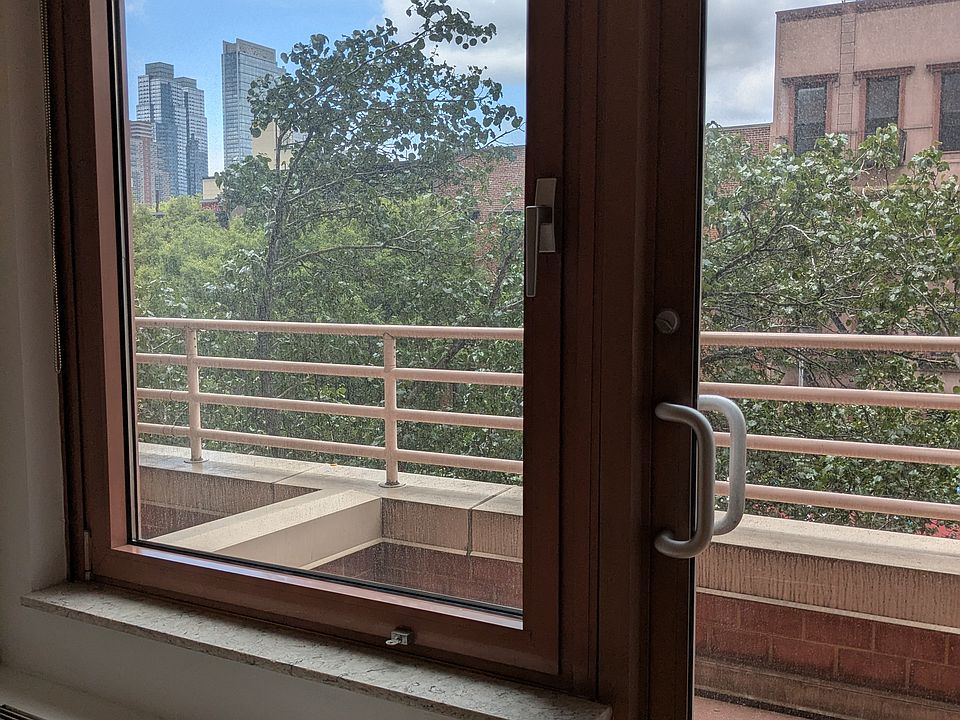 1st image of 393 W 49th St APT 3P