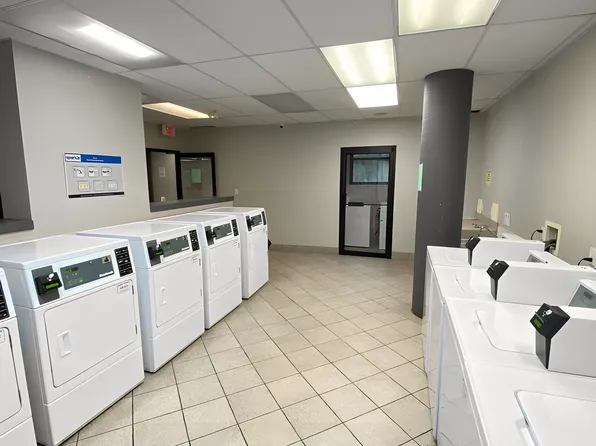 Imperial Apartments, 425 Carnarvon St, New Westminster, BC V3L 1C3