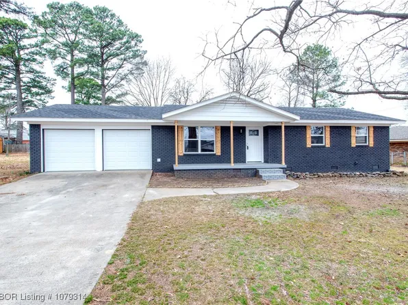 1717 N 46th Cir, Fort Smith, AR 72904