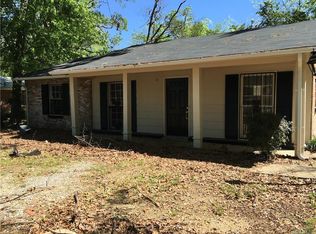 272 Southlawn Dr, Montgomery, AL 36108
