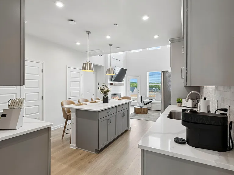 615 Club View Way — Photo 10