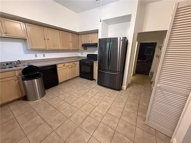 1021 Henriette Delille St — Photo 7