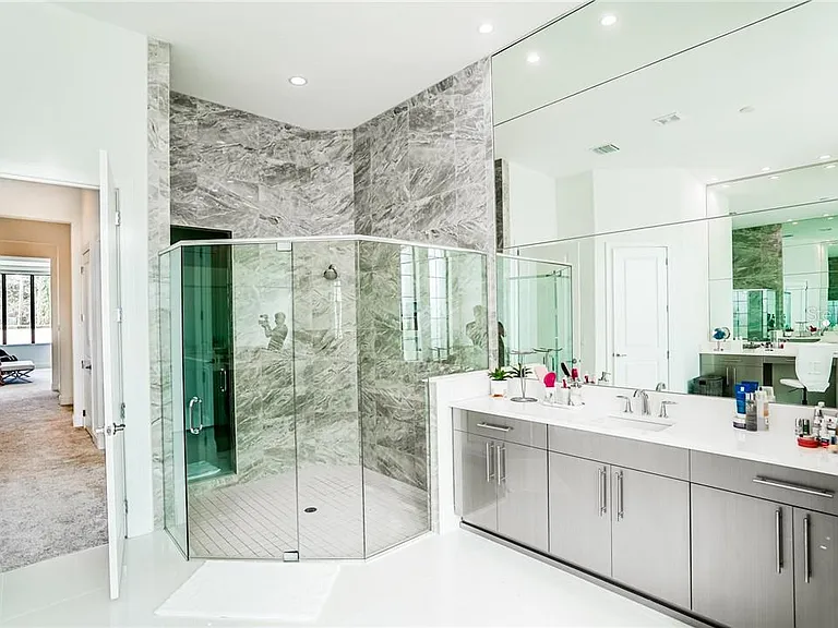 3999 Isabella Cir — Photo 15