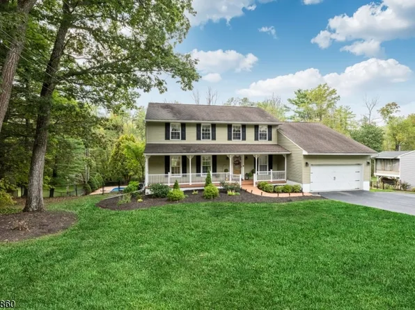 43 Bisset Dr, West Milford Twp., NJ 07480