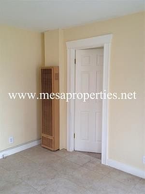 2nd image of 839 W Olive St