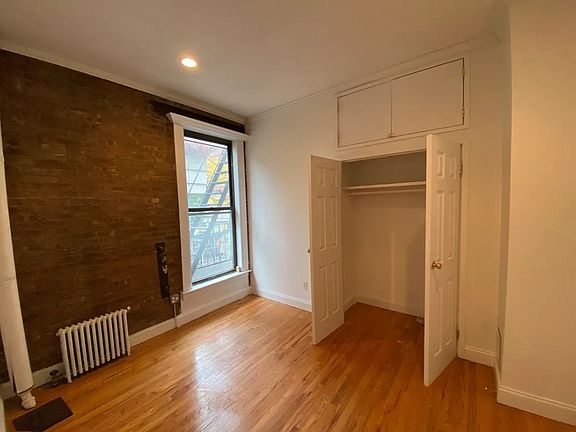 5th image of 201 E 61st St #1