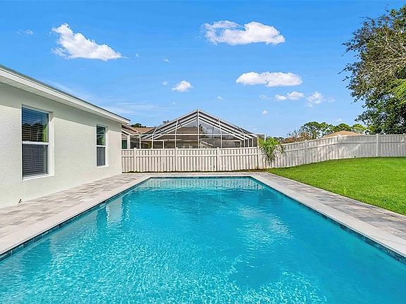 3rd image of 1057 Larkin Rd