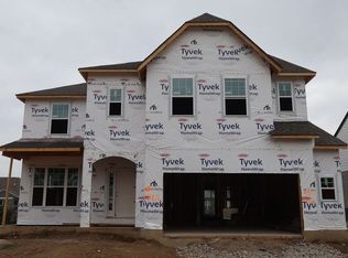 550 Goldfinch Dr, Beavercreek, OH 45434