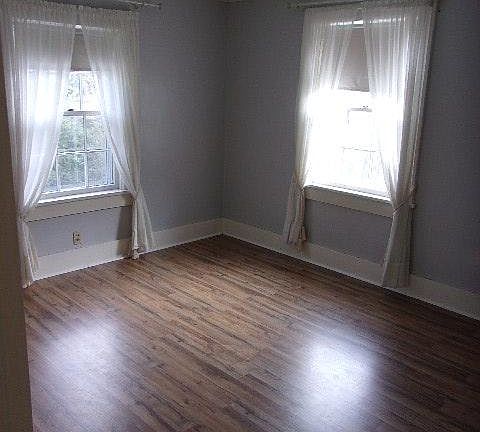 4th image of 806 Trotwood Ave