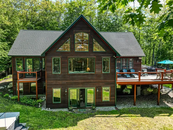 26 Hutchins Street, Norway, ME 04268