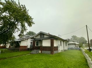 221 W Memorial Dr, Muncie, IN 47302