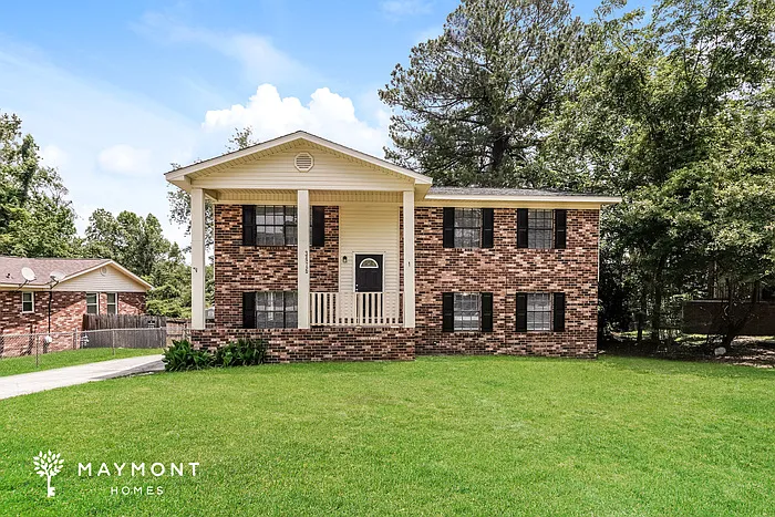 5 bed, 2.0 bath, 2100 sqft, $1,825 — Photo 1