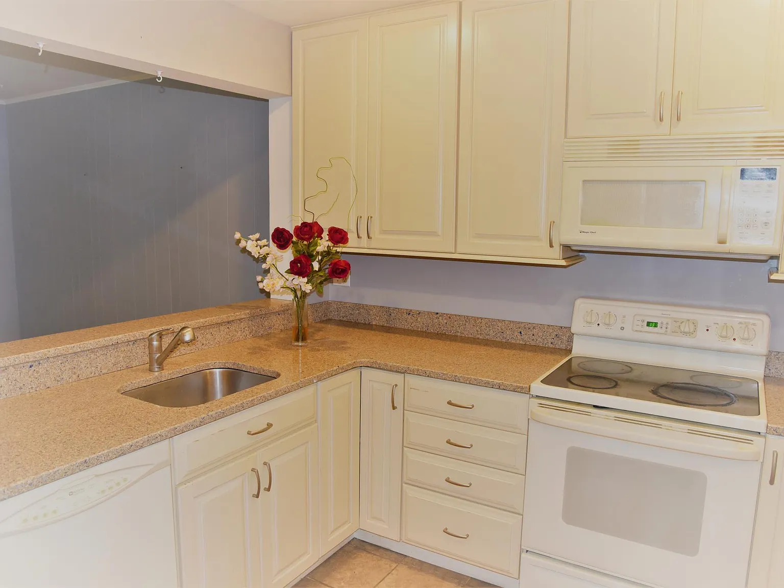 6022 Old Landing Way — Photo 4