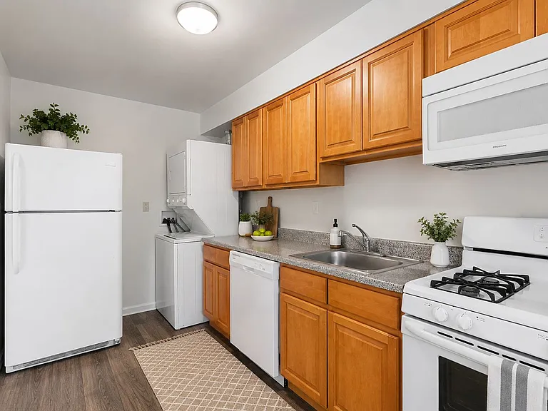 Duncan Hill Apartment Homes — Photo 4