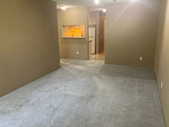 5th image of 3489 Ascot Pl #206