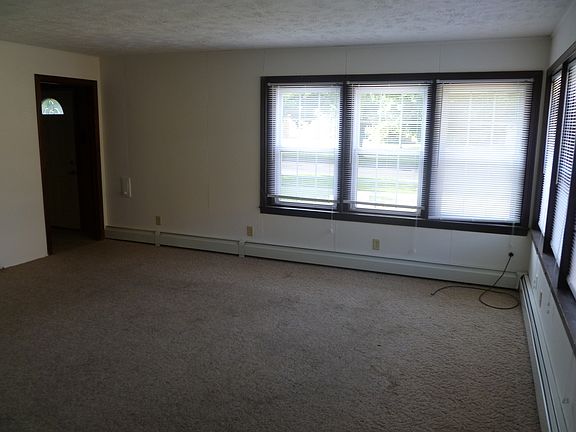 4th image of 725 E Angela Blvd