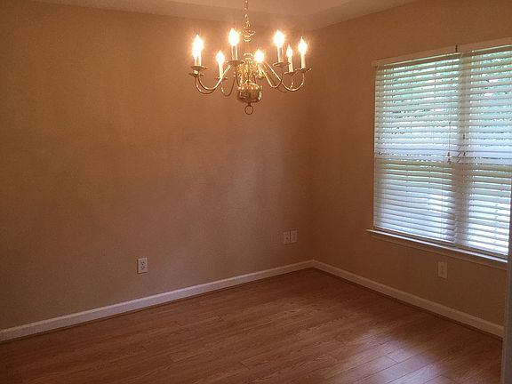 4th image of 117 Keswick Ln