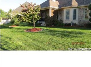 10805 Woodtwist Ct, Louisville, KY 40291