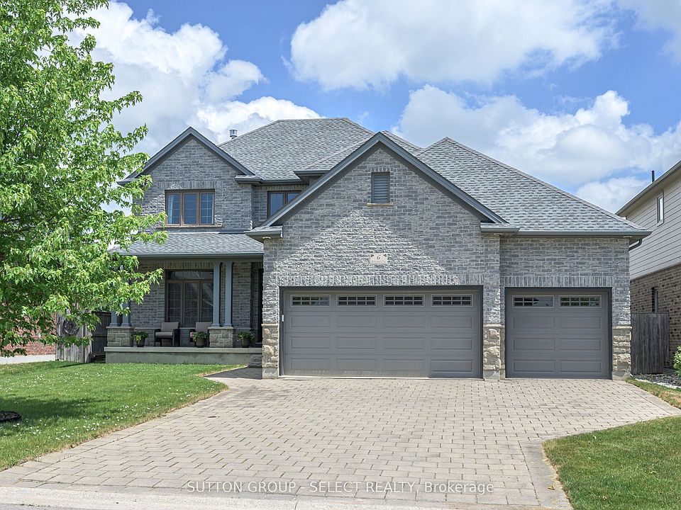 1st image of 6 Ashwood Cres