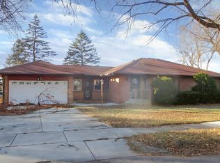 905 Rose Ave, Rockford, IL 61102