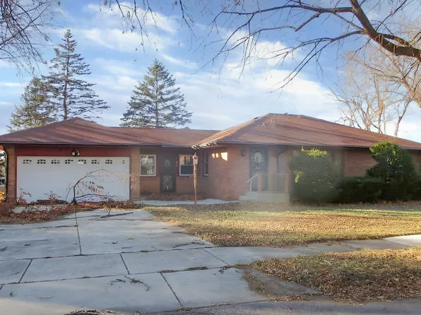 905 Rose Ave, Rockford, IL 61102