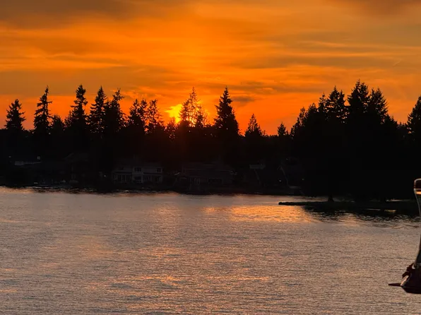 3406 214th Ave E, Bonney Lake, WA 98391