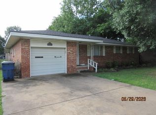 332 N Adair St, Vinita, OK 74301