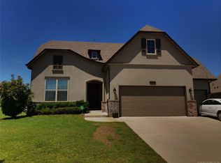6100 S 14th St, Broken Arrow, OK 74011