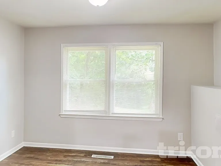 6010 Sullins Rd — Photo 5
