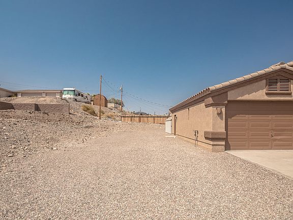 3rd image of 200 Buckboard Ct