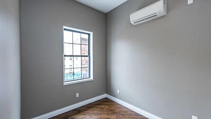 Rented by Nooklyn NYC LLC | media 95