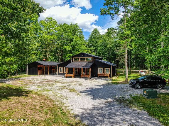26th image of 279 Crouch Branch Ln