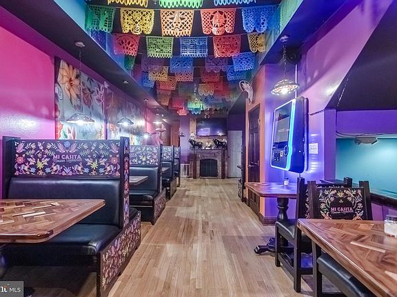 4th image of 2307 18th St NW