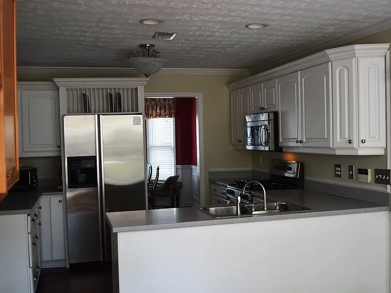 1627 Pine Creek Way — Photo 12