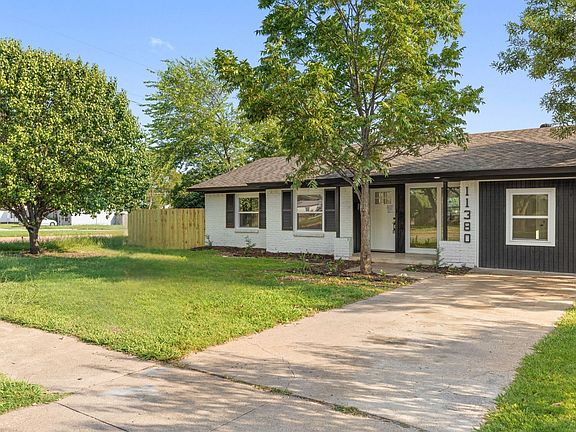 2nd image of 11380 Lanewood Cir
