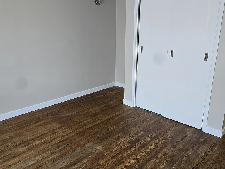 321 Agnes St #15 — Photo 15