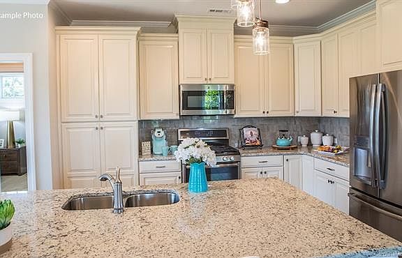2nd image of 3015 Kinsley Ct