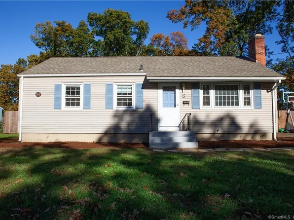 8 Enfield Street, Windsor Locks, CT 06096