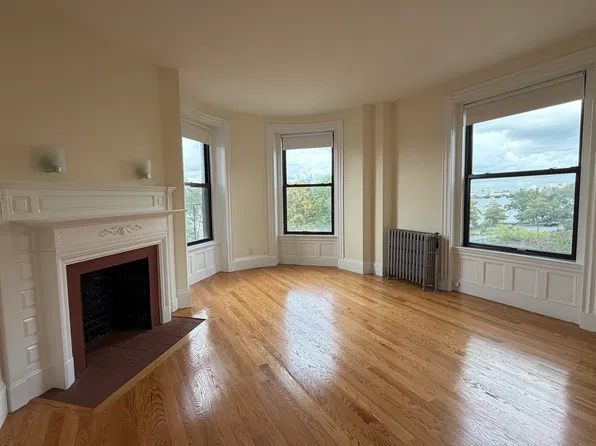 502 Beacon St #46, Boston, MA 02215