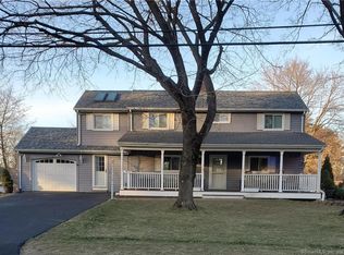 4 W Point Ter, Tariffville, CT 06081